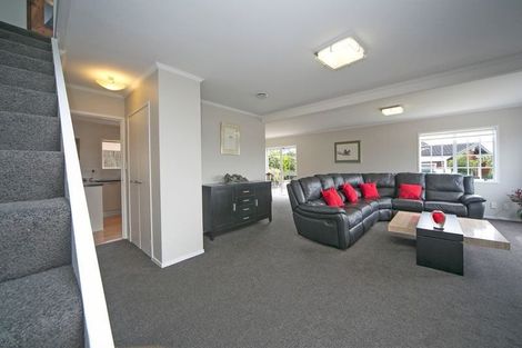 Photo of property in 2c Mason Street, New Lynn, Auckland, 0600