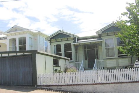 Photo of property in 30 Hargreaves Street, Mount Cook, Wellington, 6021