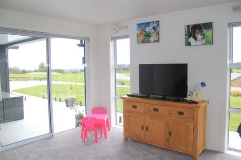 Photo of property in 130 Karanui Road, Te Kamo, Kamo, 0185