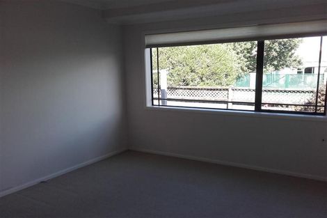 Photo of property in 117 Lakeside Drive, Orewa, 0931