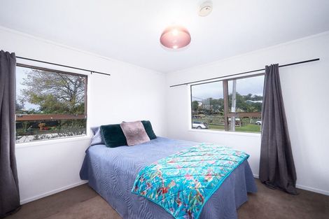 Photo of property in 75 Yorke Road, Haruru, 0204