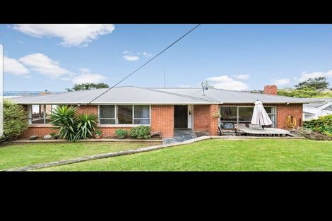 Photo of property in 196 Don Buck Road, Massey, Auckland, 0614