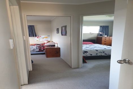 Photo of property in 26 Edwards Avenue, Henderson, Auckland, 0610