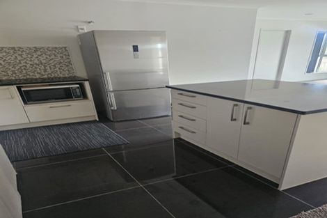 Photo of property in 12a Orams Road, Hillpark, Auckland, 2102