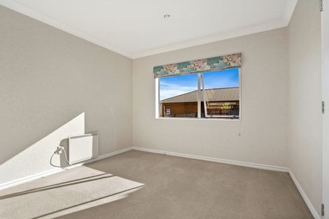 Photo of property in 12 Lucombe Place, Cambridge, 3434