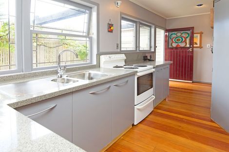 Photo of property in 1263 Whangaparaoa Road, Gulf Harbour, Whangaparaoa, 0930