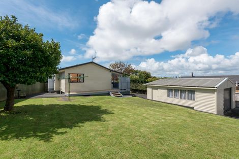 Photo of property in 7 Coubray Place, Botany Downs, Auckland, 2010