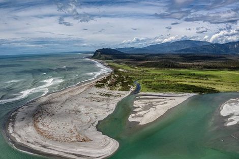 Photo of property in 91 Beach Road, Kakapotahi, Ross, 7885