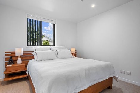 Photo of property in 1/165 Hobsonville Point Road, Hobsonville, Auckland, 0616