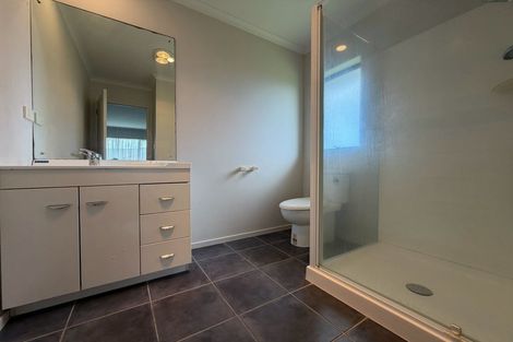 Photo of property in 8 Camith Close, Flat Bush, Auckland, 2016