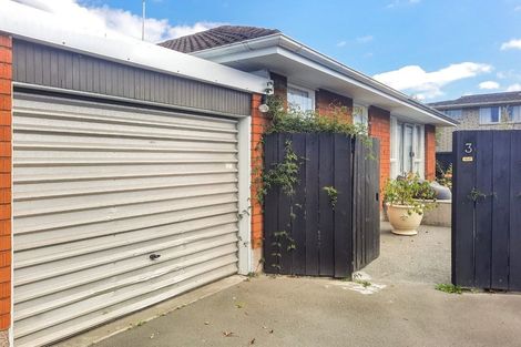 Photo of property in 3 Meadow Street, Papanui, Christchurch, 8052