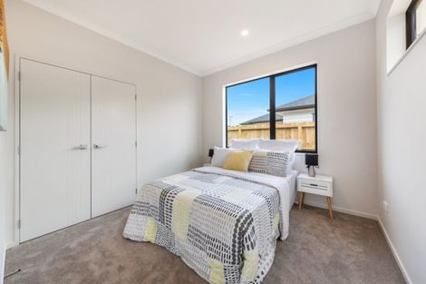 Photo of property in 41 Pakaraka Drive, Papakura, 2110