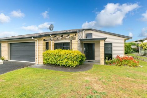 Photo of property in Bramley Gardens, 3/51 Turnbury Court, Rototuna, Hamilton, 3210