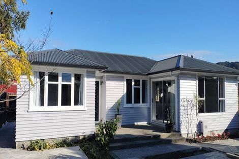 Photo of property in 24 Mangaroa Hill Road, Maoribank, Upper Hutt, 5018