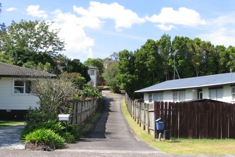 Photo of property in 2/77 Salamanca Road, Sunnynook, Auckland, 0620
