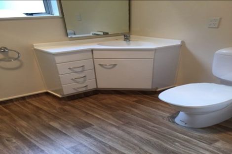 Photo of property in 9 Bank Road, Northland, Wellington, 6012