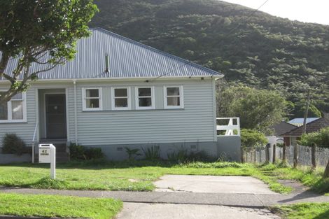 Photo of property in 42 Judd Crescent, Naenae, Lower Hutt, 5011