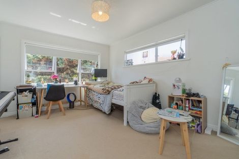 Photo of property in 2/132 Nile Road, Milford, Auckland, 0620