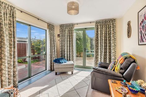 Photo of property in 13 Waimarie Avenue, Paraparaumu, 5032