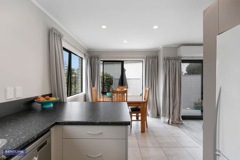 Photo of property in 3/118 Ranch Road, Mount Maunganui, 3116
