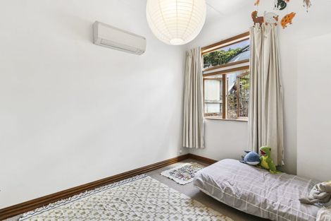 Photo of property in 7 Torquay Terrace, Newtown, Wellington, 6021