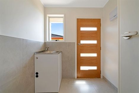 Photo of property in 6 Virgo Place, Kawaha Point, Rotorua, 3010