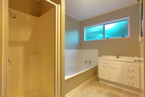 Photo of property in 12a Old Coach Road, Johnsonville, Wellington, 6037