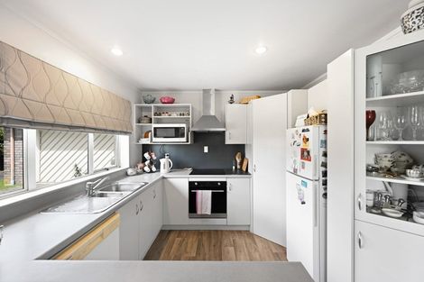 Photo of property in 26 Halcione Close, Flagstaff, Hamilton, 3210