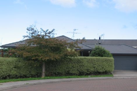 Photo of property in 10 Plumstead Rise, Glen Eden, Auckland, 0602