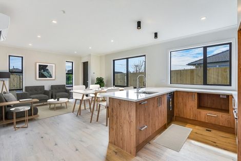 Photo of property in 27u1 Norman Street, Nawton, Hamilton, 3200