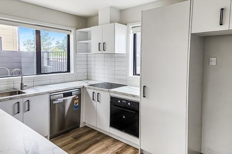 Photo of property in 37 Pipi Place, Levin, 5510