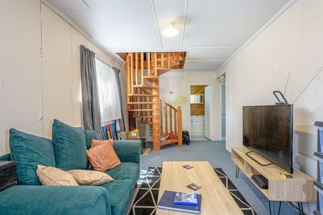 Photo of property in 114 Woodglen Road, Glen Eden, Auckland, 0602