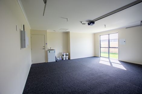 Photo of property in 7 Devon Lane, Carterton, 5713
