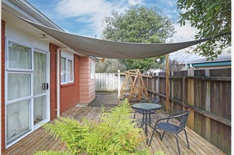 Photo of property in 2/76 Settlement Road, Papakura, 2110