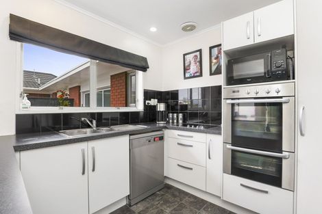 Photo of property in 102a U1 Sandwich Road, St Andrews, Hamilton, 3200