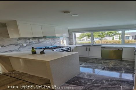 Photo of property in 13 Takahe Avenue, Takanini, 2112