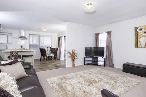 Photo of property in 166 Solar Road, Glen Eden, Auckland, 0602