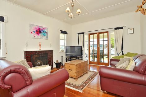 Photo of property in 4 Naples Street, Martinborough, 5711