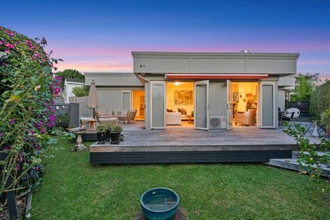 Photo of property in 2/7 Morton Avenue, Forrest Hill, Auckland, 0620