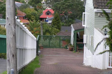 Photo of property in 1/28 Onepoto Road, Hauraki, Auckland, 0622