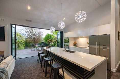 Photo of property in 27a Phoenix Avenue, Hokowhitu, Palmerston North, 4410