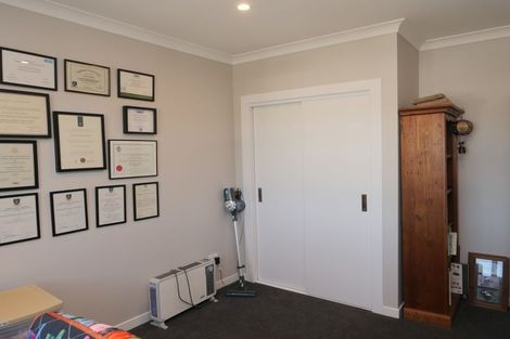 Photo of property in 104 Seaview Road, Paraparaumu Beach, Paraparaumu, 5032
