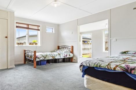 Photo of property in 50 Great North Road, Riverhead, 0820