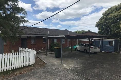 Photo of property in 2/102 Lynwood Road, New Lynn, Auckland, 0600