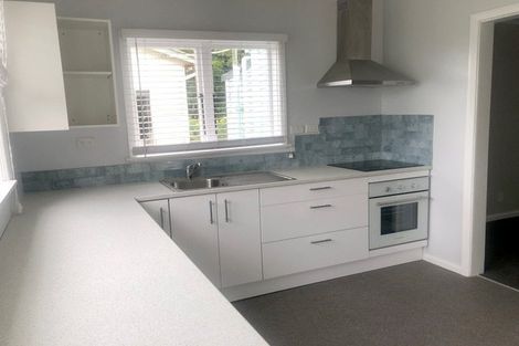 Photo of property in 46 Pekanga Road, Normandale, Lower Hutt, 5010
