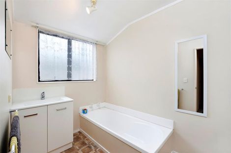 Photo of property in 56 Parkers Road, Tahunanui, Nelson, 7011