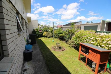 Photo of property in 2/10 Oxford Street, Marton, 4710