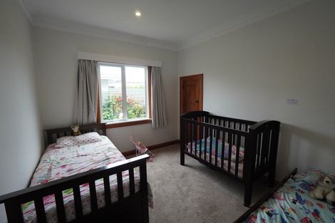 Photo of property in 73 Argyle Avenue, Takaro, Palmerston North, 4410