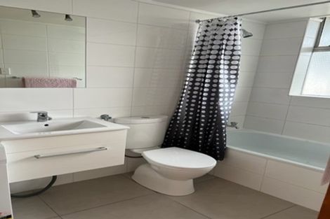 Photo of property in Beresford Apartments, 12/118u Russell Terrace, Berhampore, Wellington, 6023