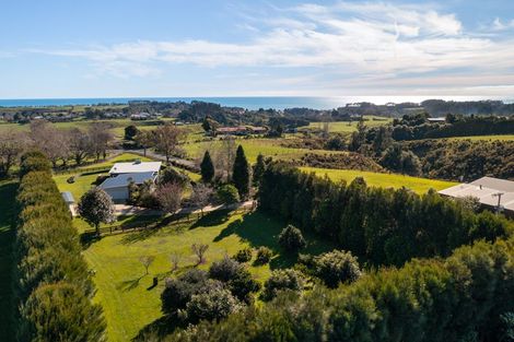 Photo of property in 172 Kaipikari Road Upper, Urenui, 4375